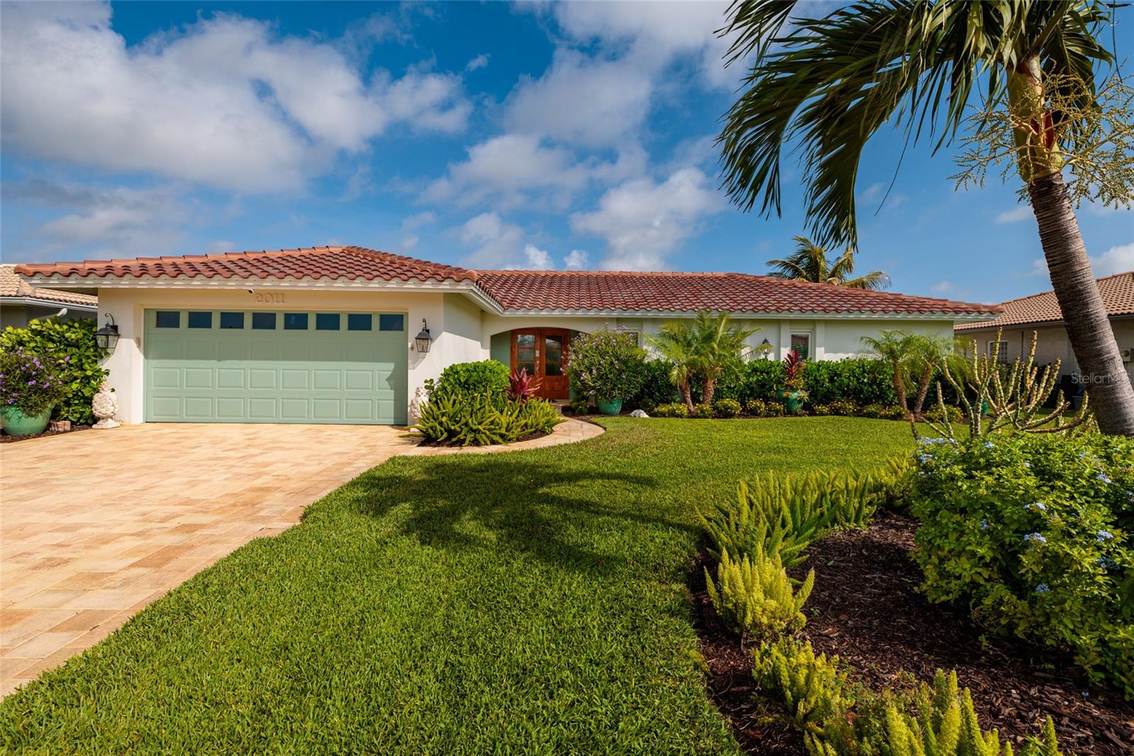 VENETIAN ISLES - Residential