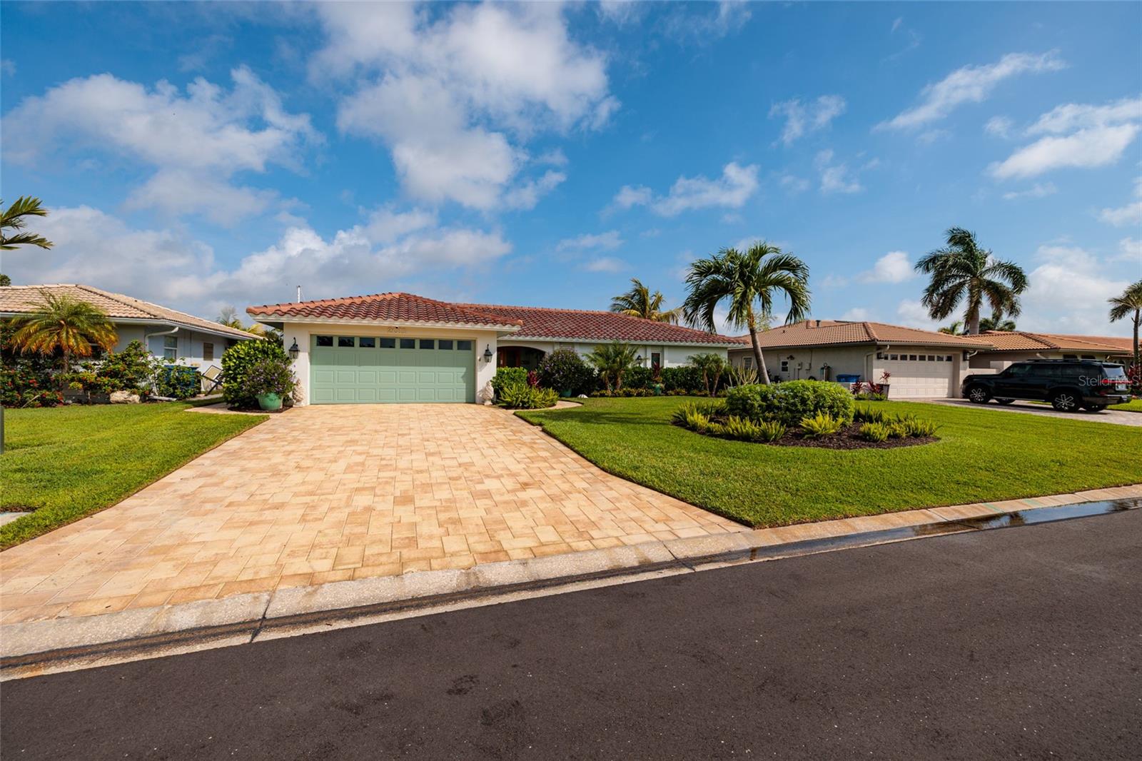VENETIAN ISLES - Residential