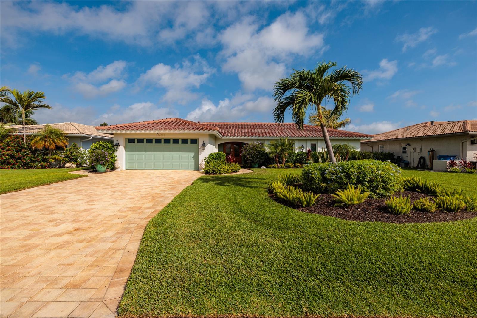 VENETIAN ISLES - Residential
