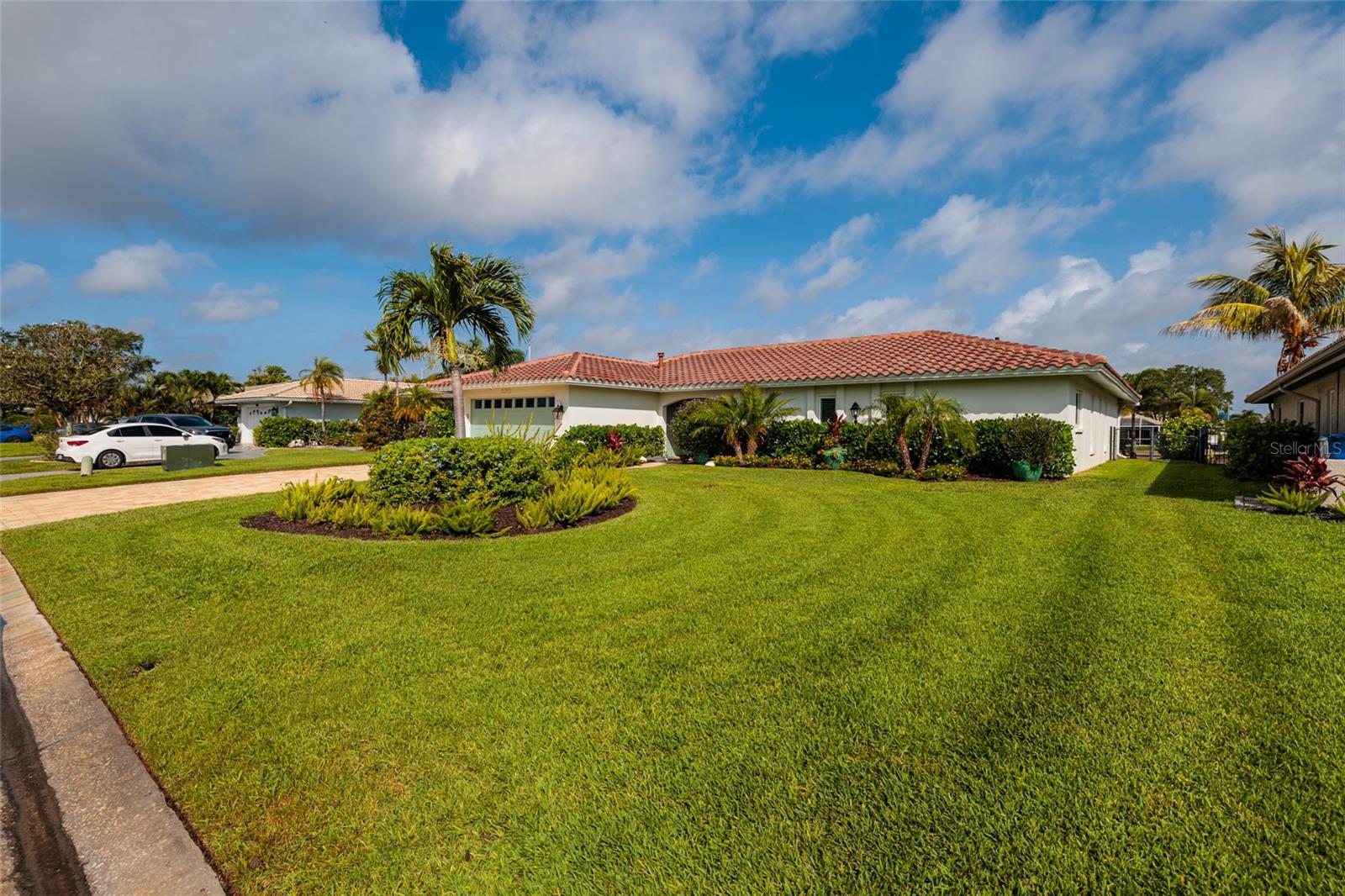 VENETIAN ISLES - Residential