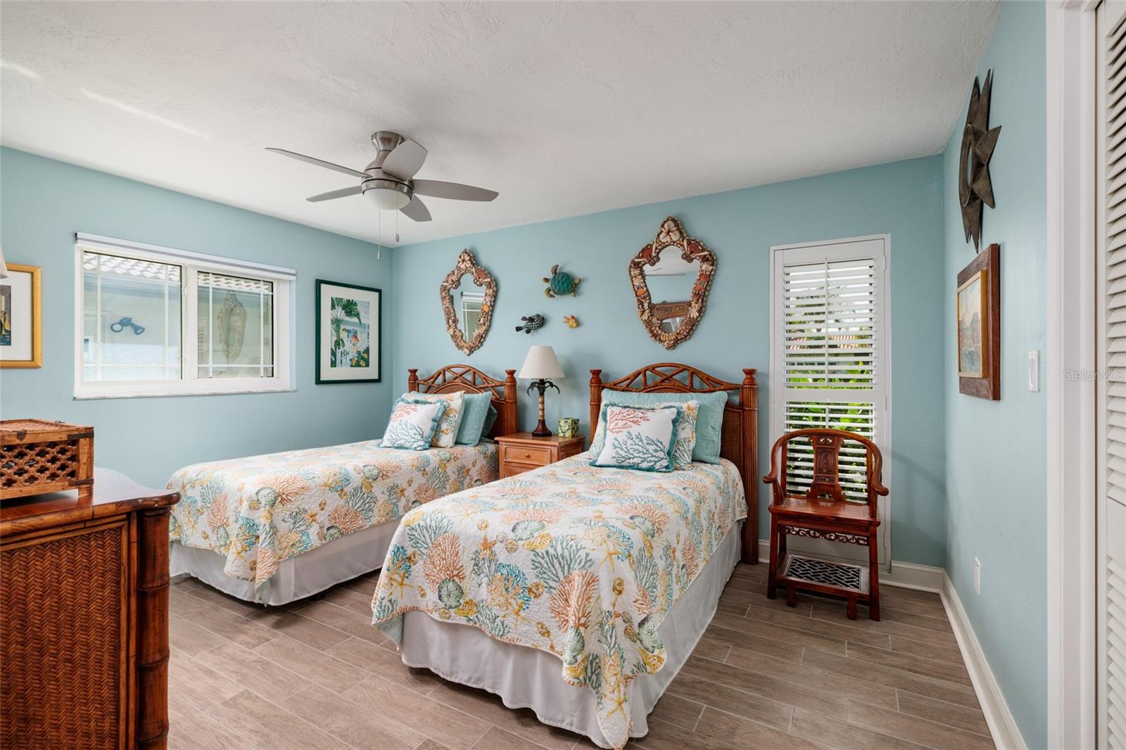 VENETIAN ISLES - Residential