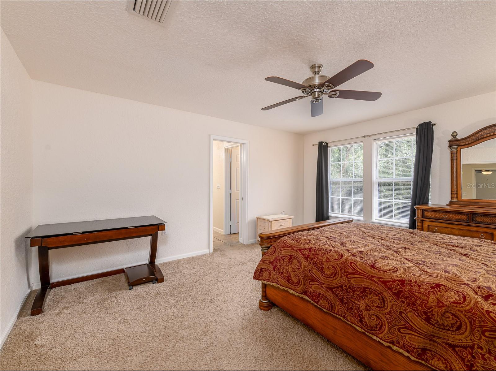 EMERALD POINTE TWNHM - Residential Lease
