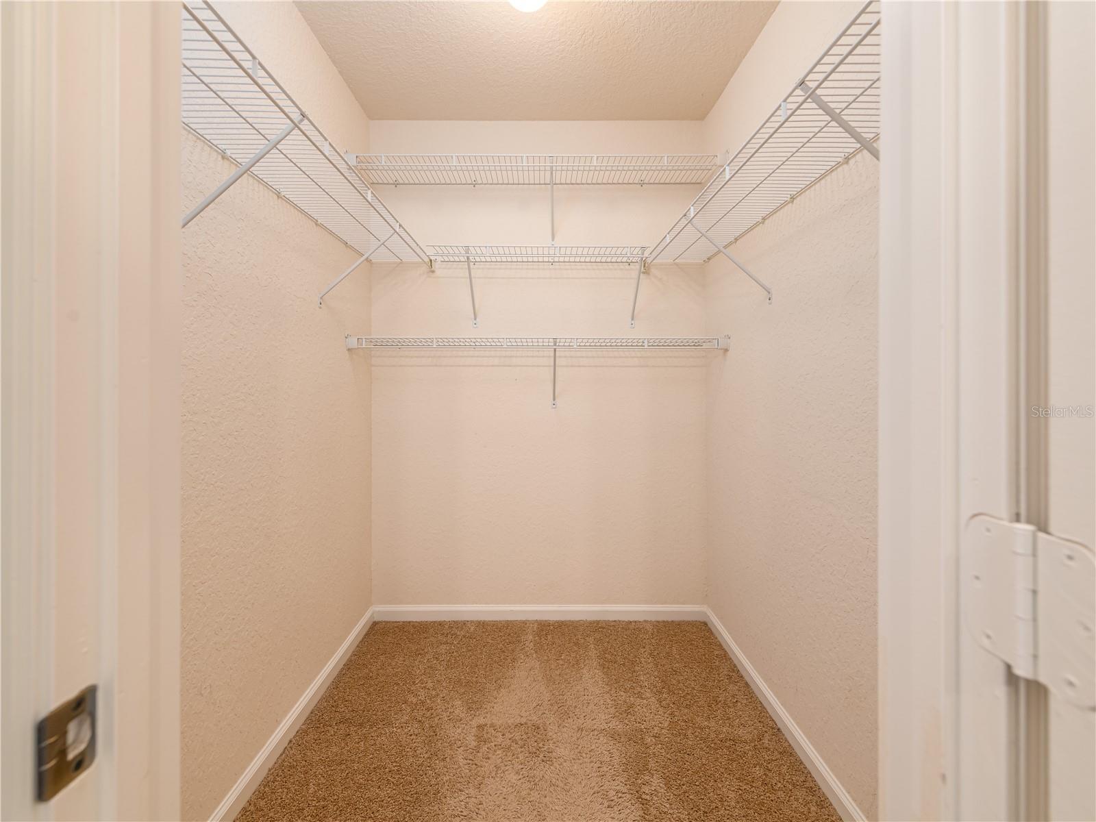 EMERALD POINTE TWNHM - Residential Lease