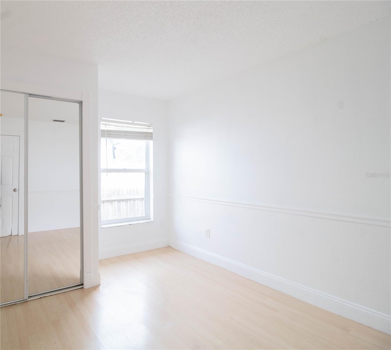 LINDFIELDS UNIT 04 - Residential Lease