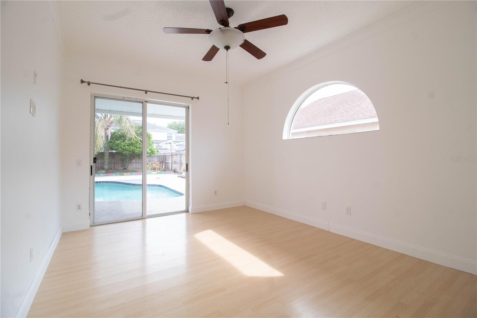 LINDFIELDS UNIT 04 - Residential Lease