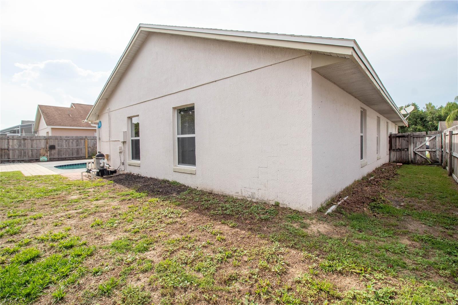 LINDFIELDS UNIT 04 - Residential Lease