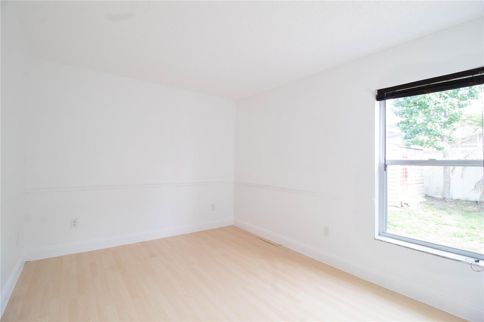 LINDFIELDS UNIT 04 - Residential Lease