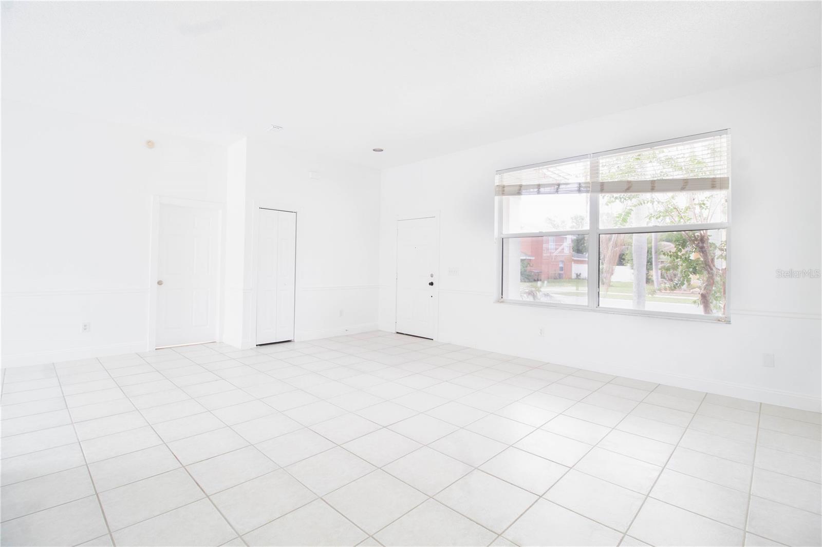 LINDFIELDS UNIT 04 - Residential Lease