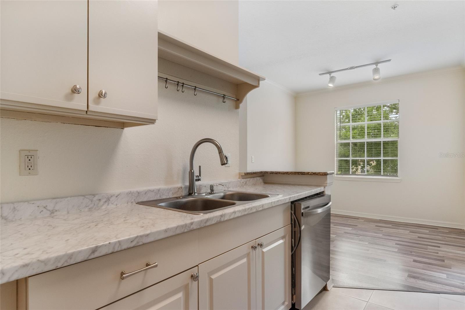 MADISON/METROWEST - Residential