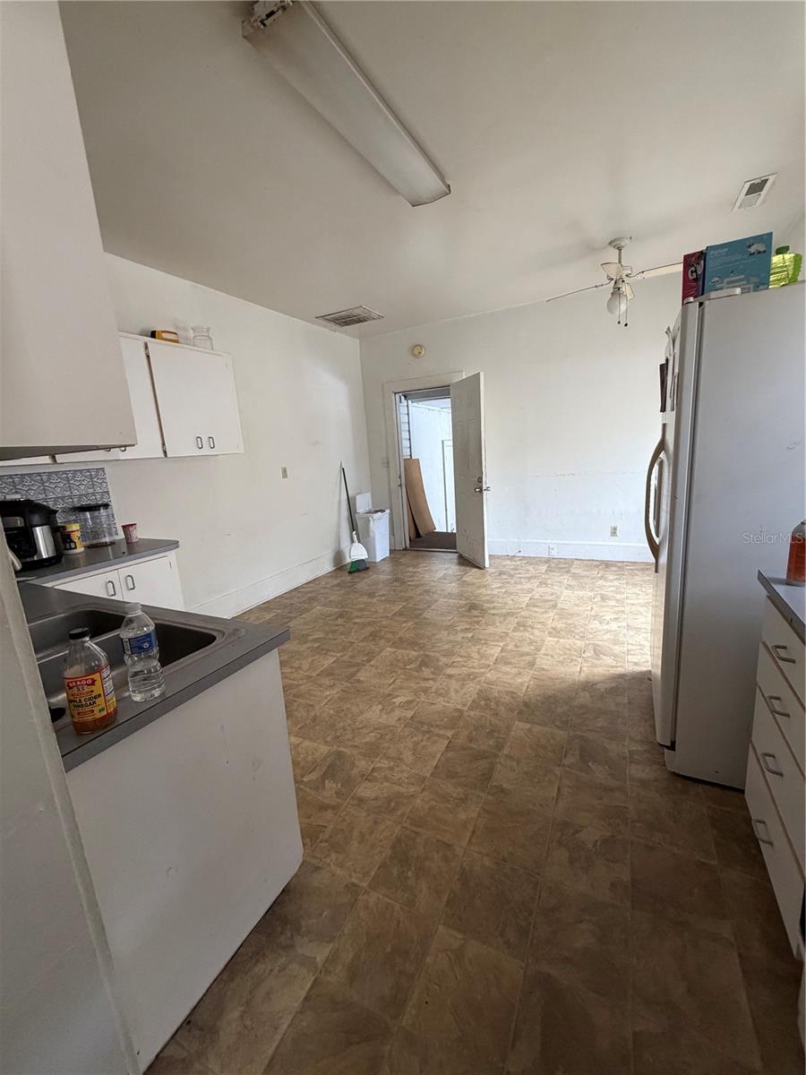 BELLEAIR HIGHLANDS - Residential
