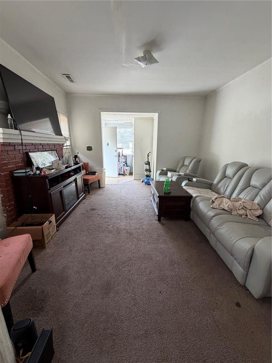 BELLEAIR HIGHLANDS - Residential