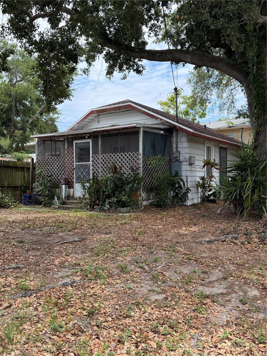 BELLEAIR HIGHLANDS - Residential