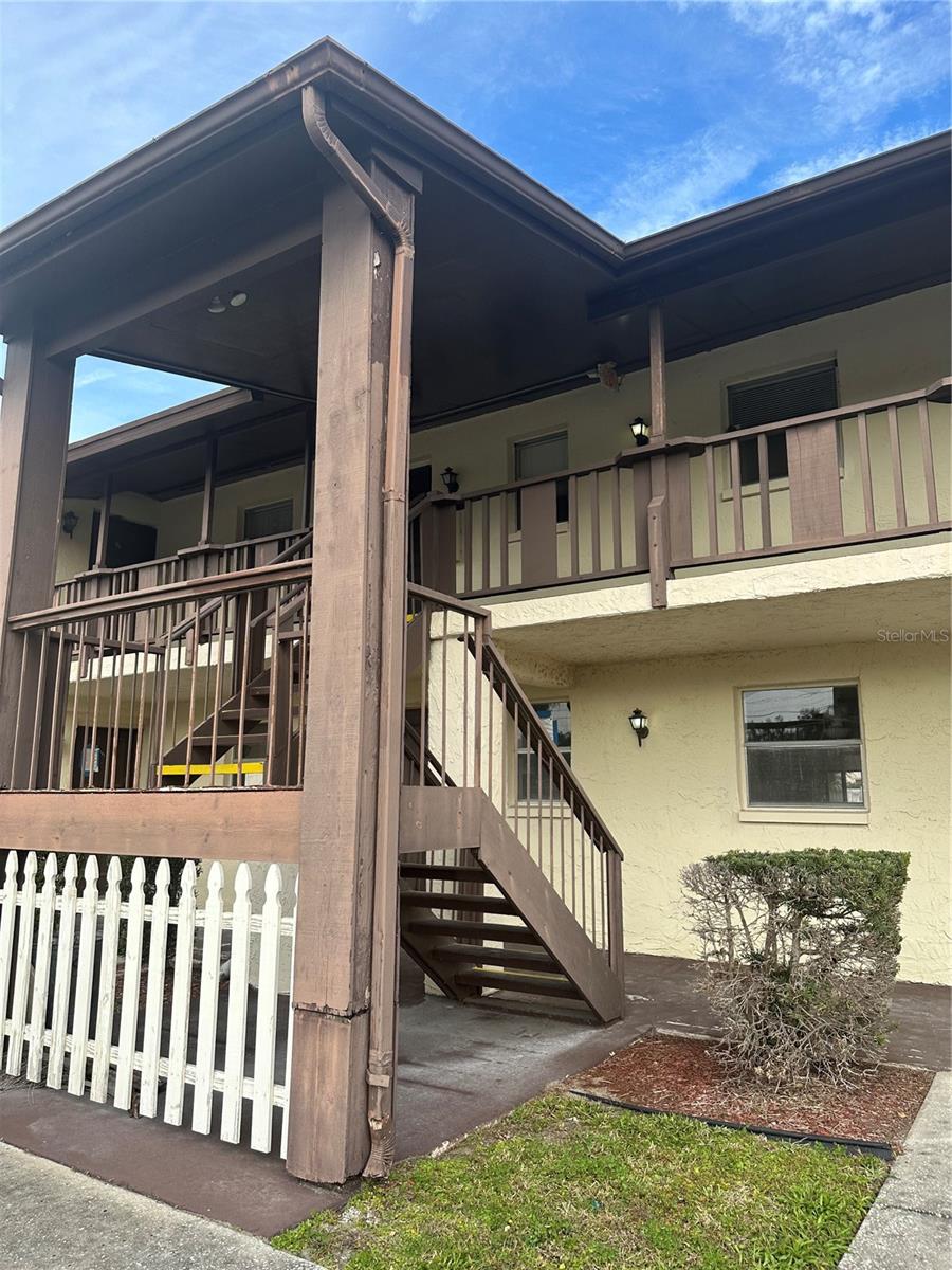ROYAL RICHEY VILLAGE CONDO 01 - Residential