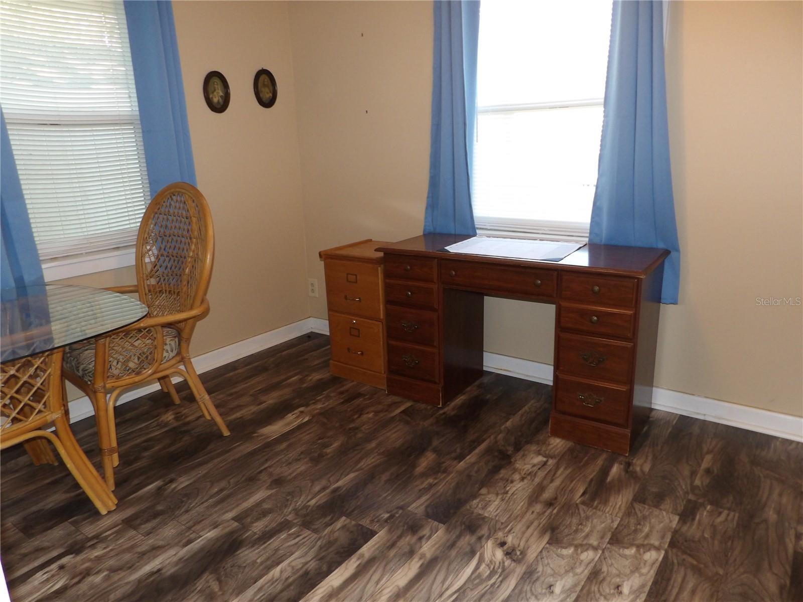 HAWKINS - Residential