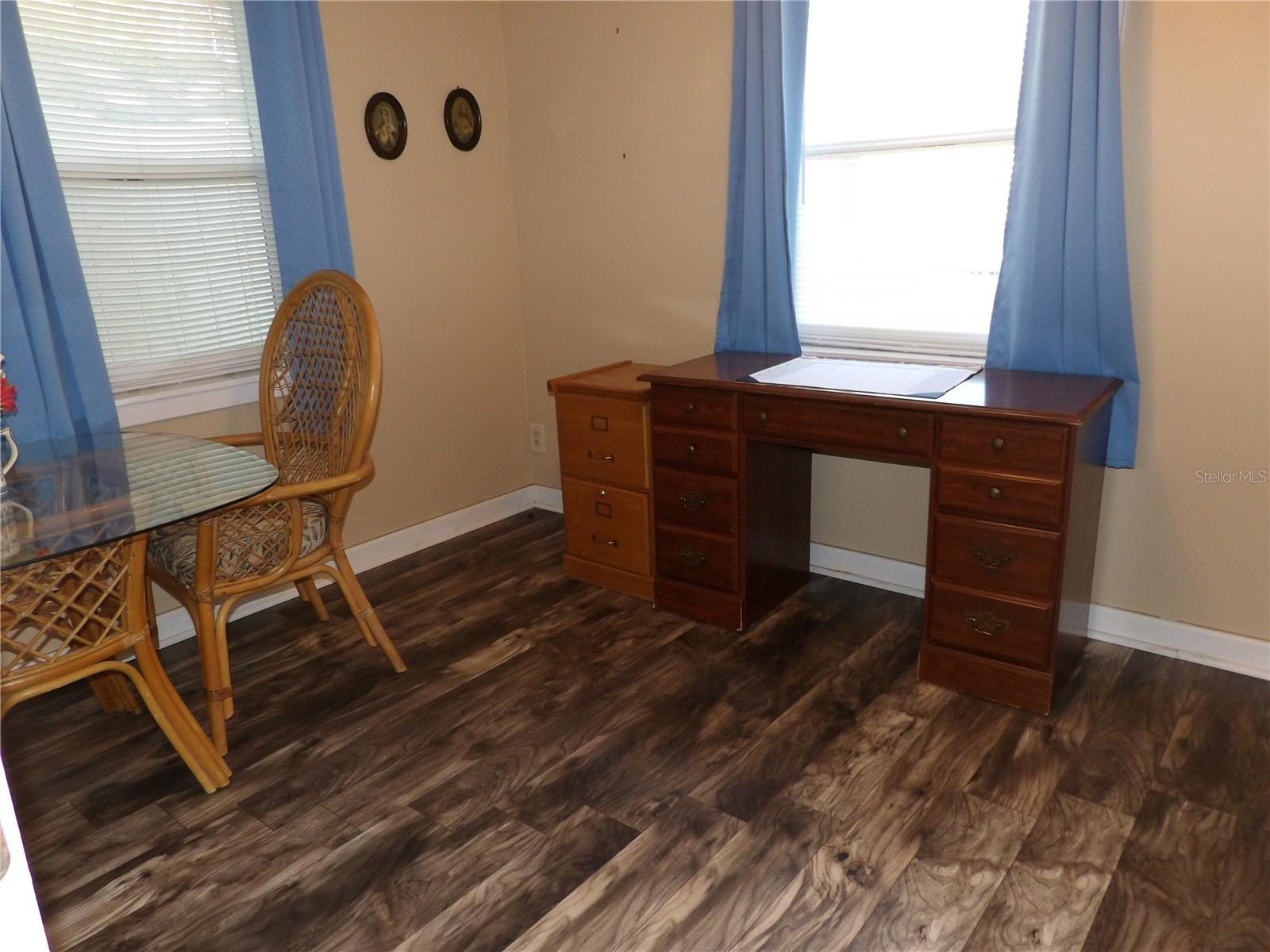 HAWKINS - Residential