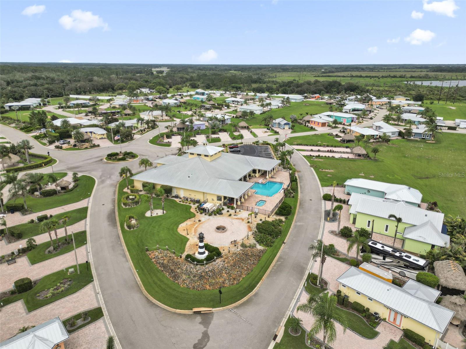 BAY LAKE RESIDENCE - Residential