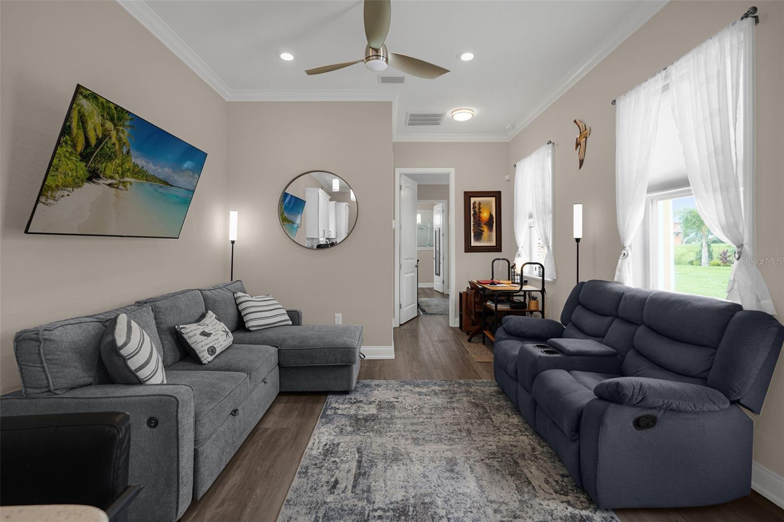 BAY LAKE RESIDENCE - Residential