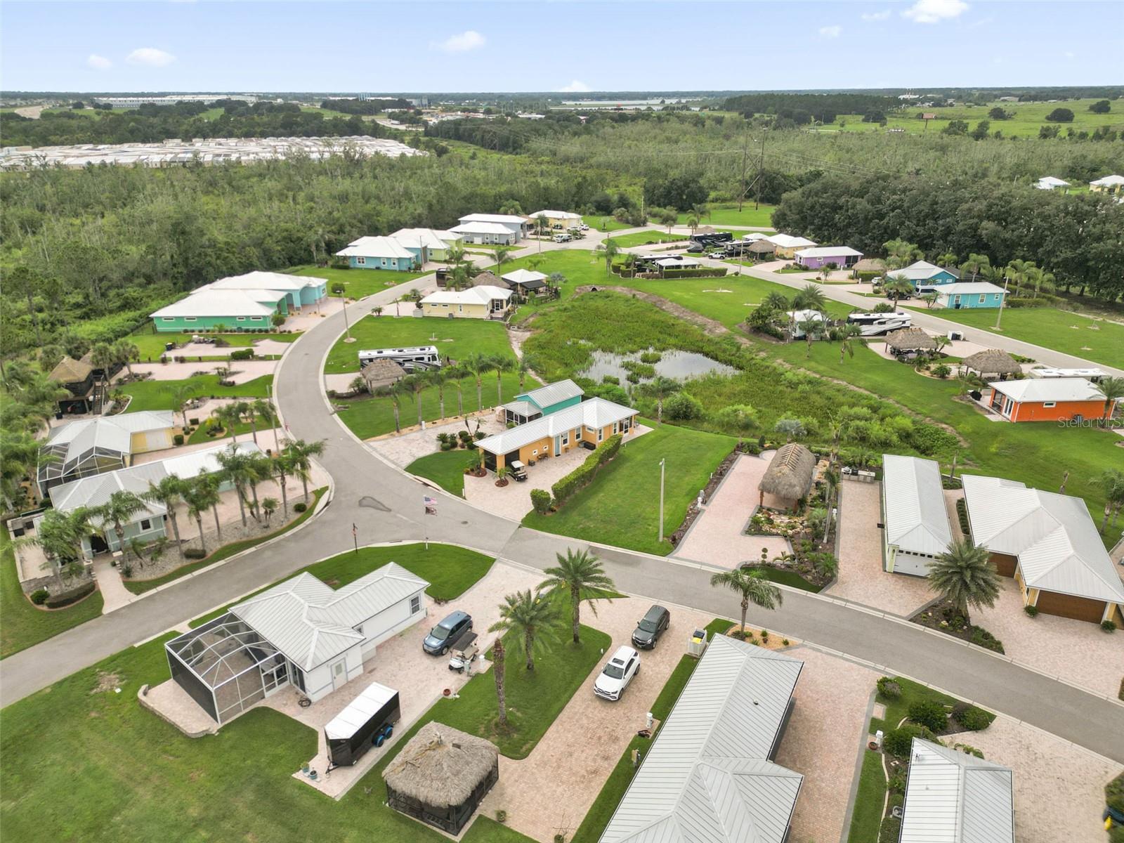 BAY LAKE RESIDENCE - Residential