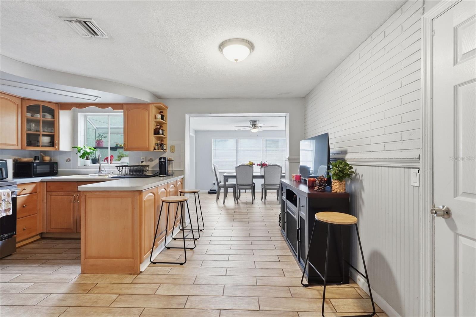BEACON SQUARE - Residential