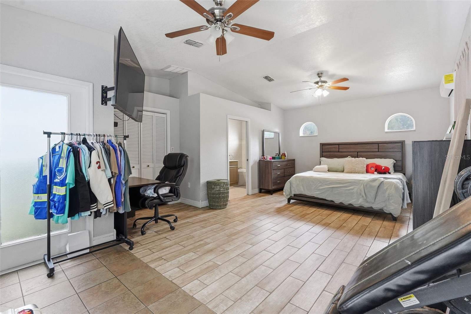BEACON SQUARE - Residential