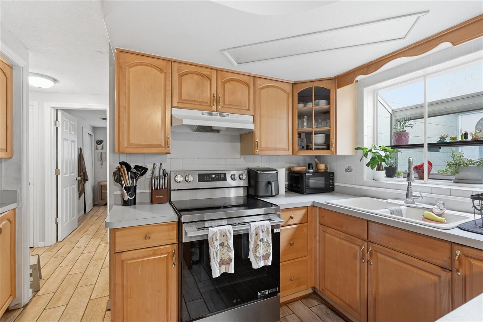 BEACON SQUARE - Residential