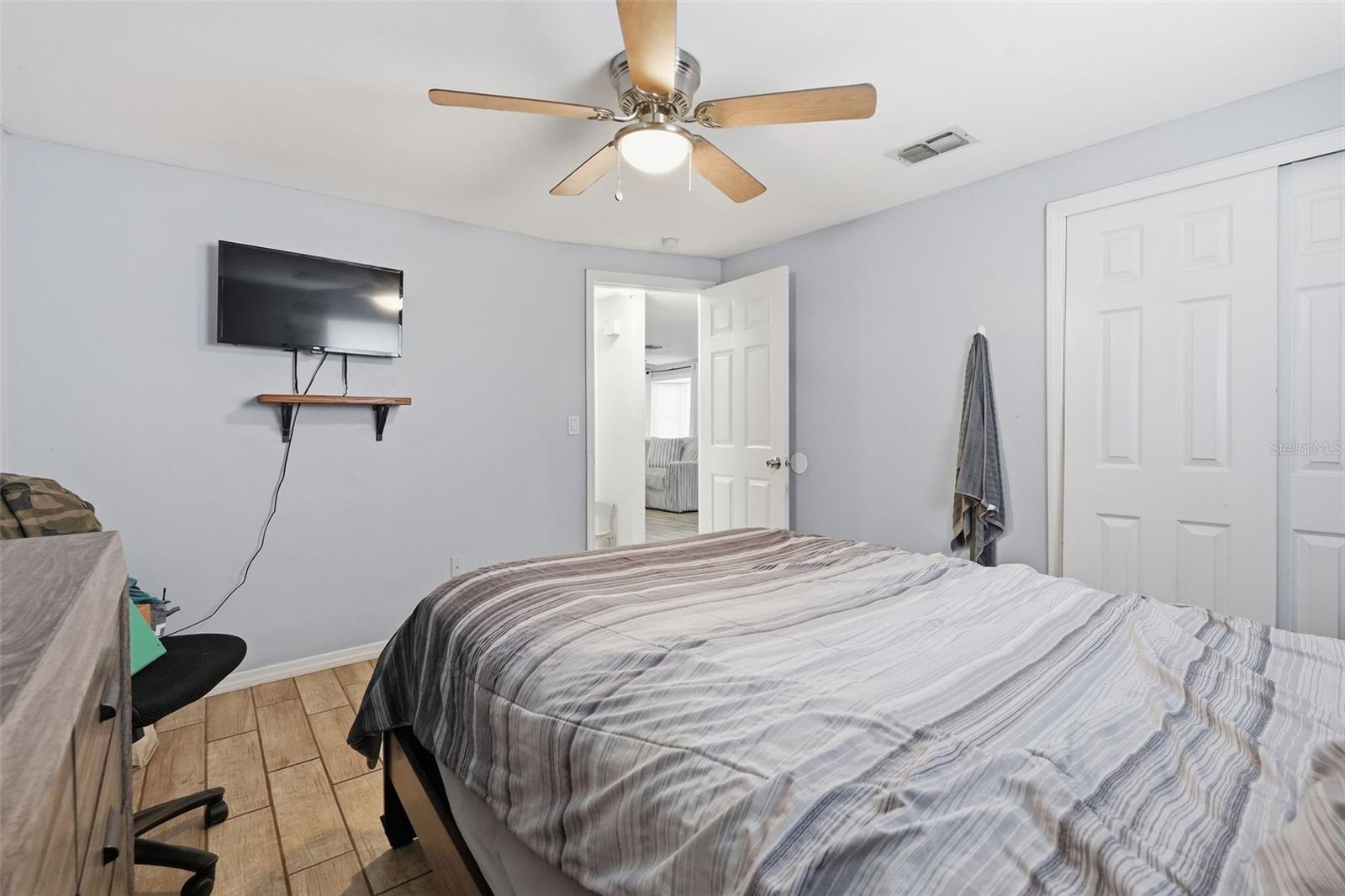 BEACON SQUARE - Residential