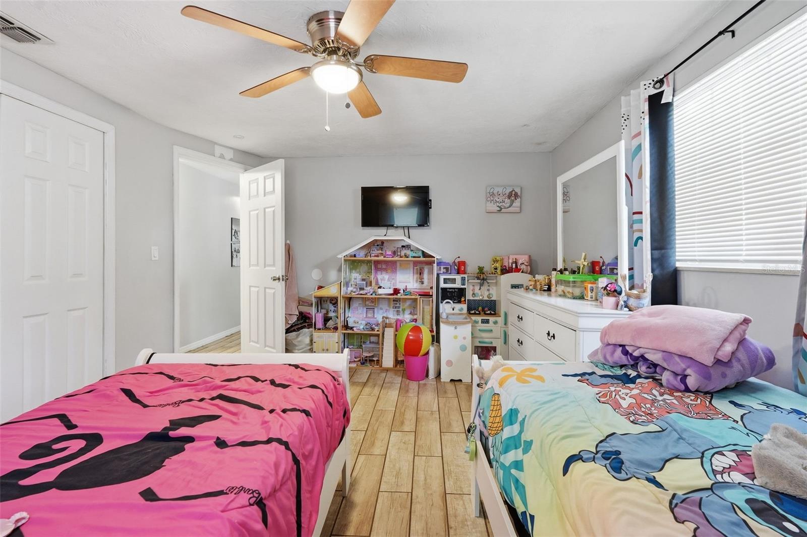 BEACON SQUARE - Residential