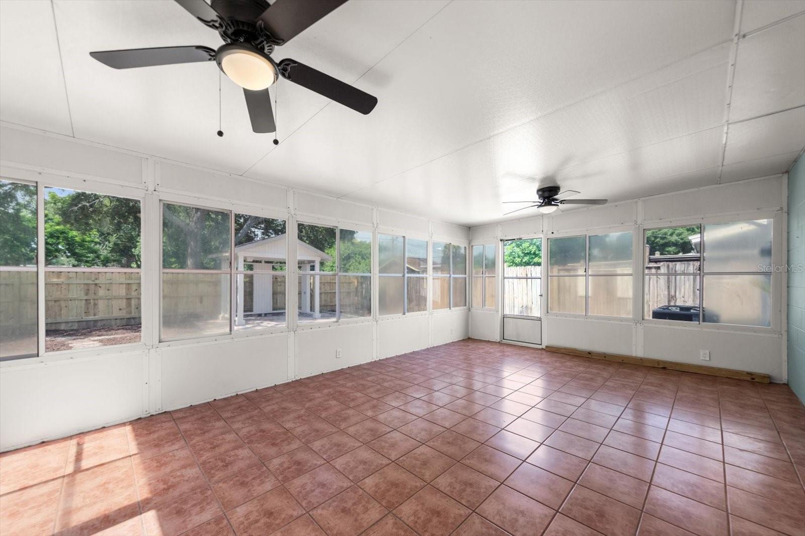 FLORIDA RETIREMENT VILLAGE - Residential