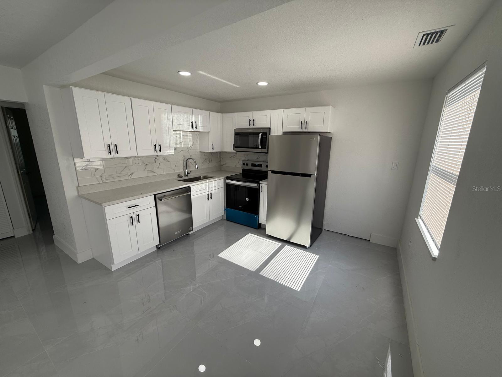 BAYOU VIEW - Residential