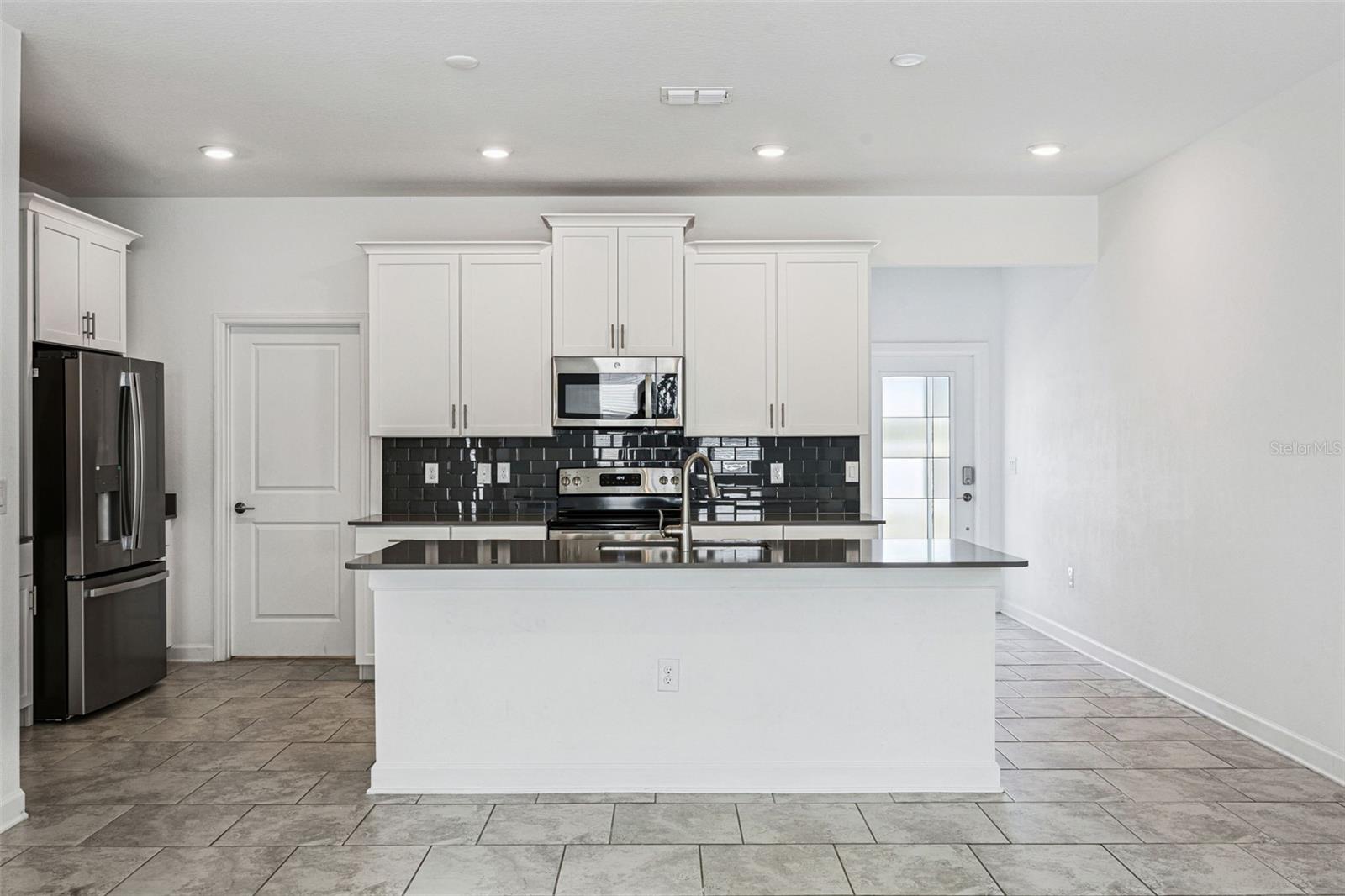 BRIDGEWALK - Residential
