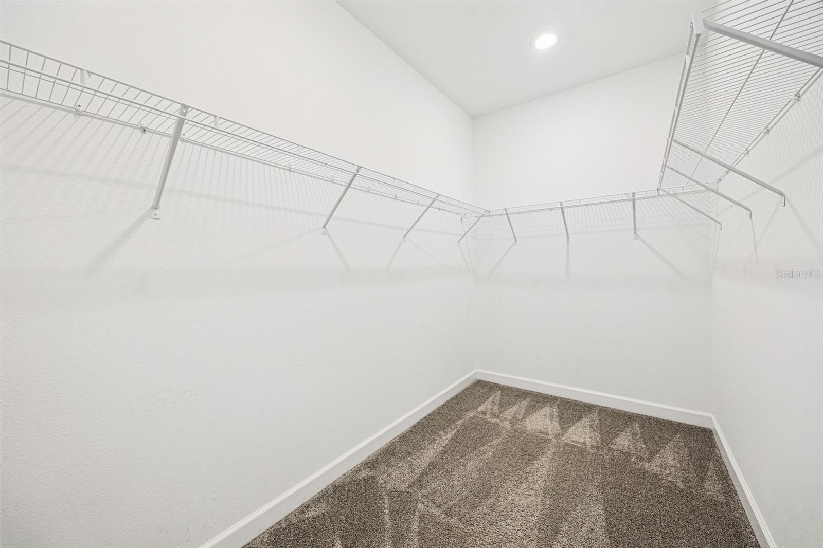 BRIDGEWALK - Residential