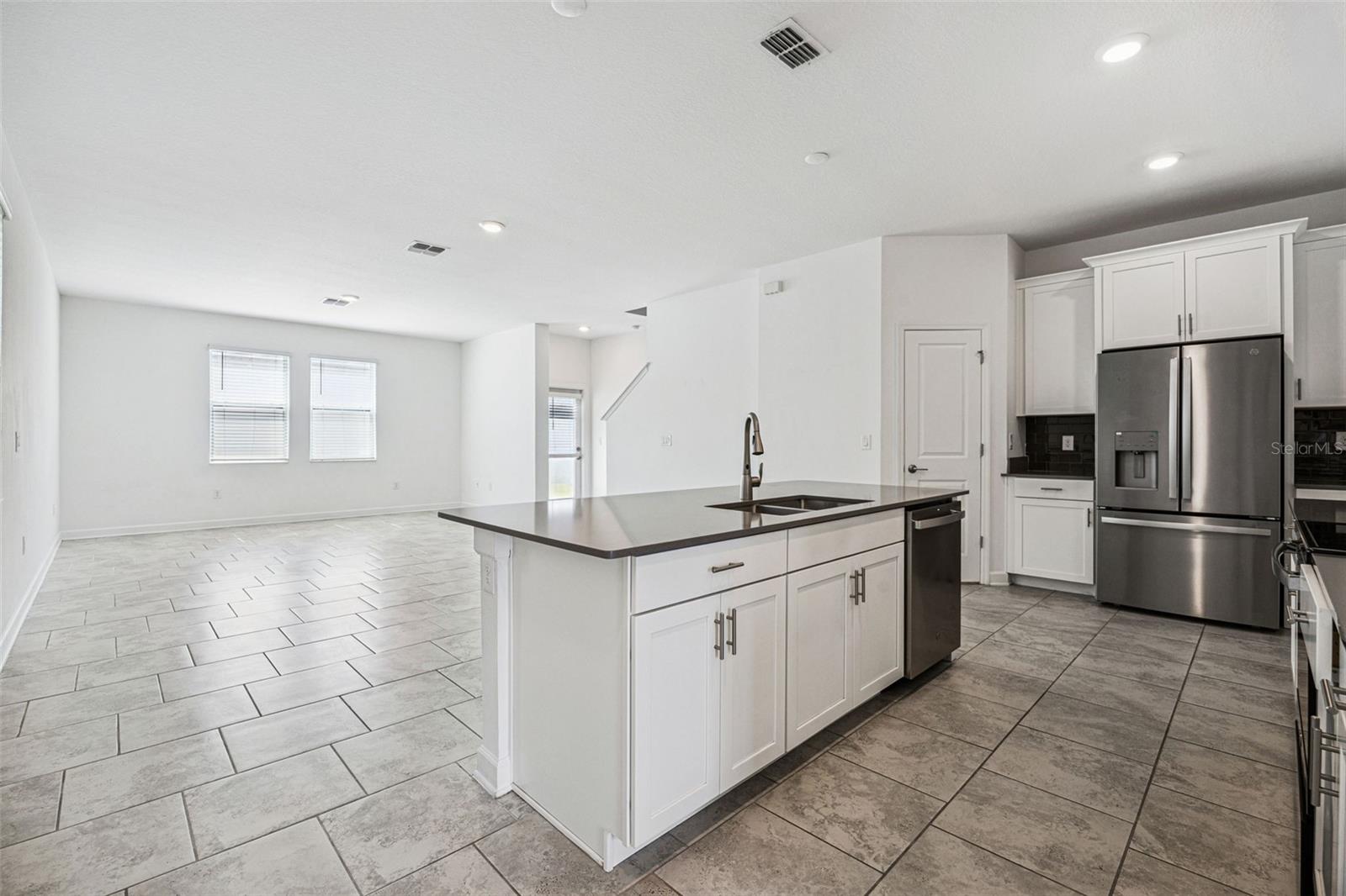 BRIDGEWALK - Residential