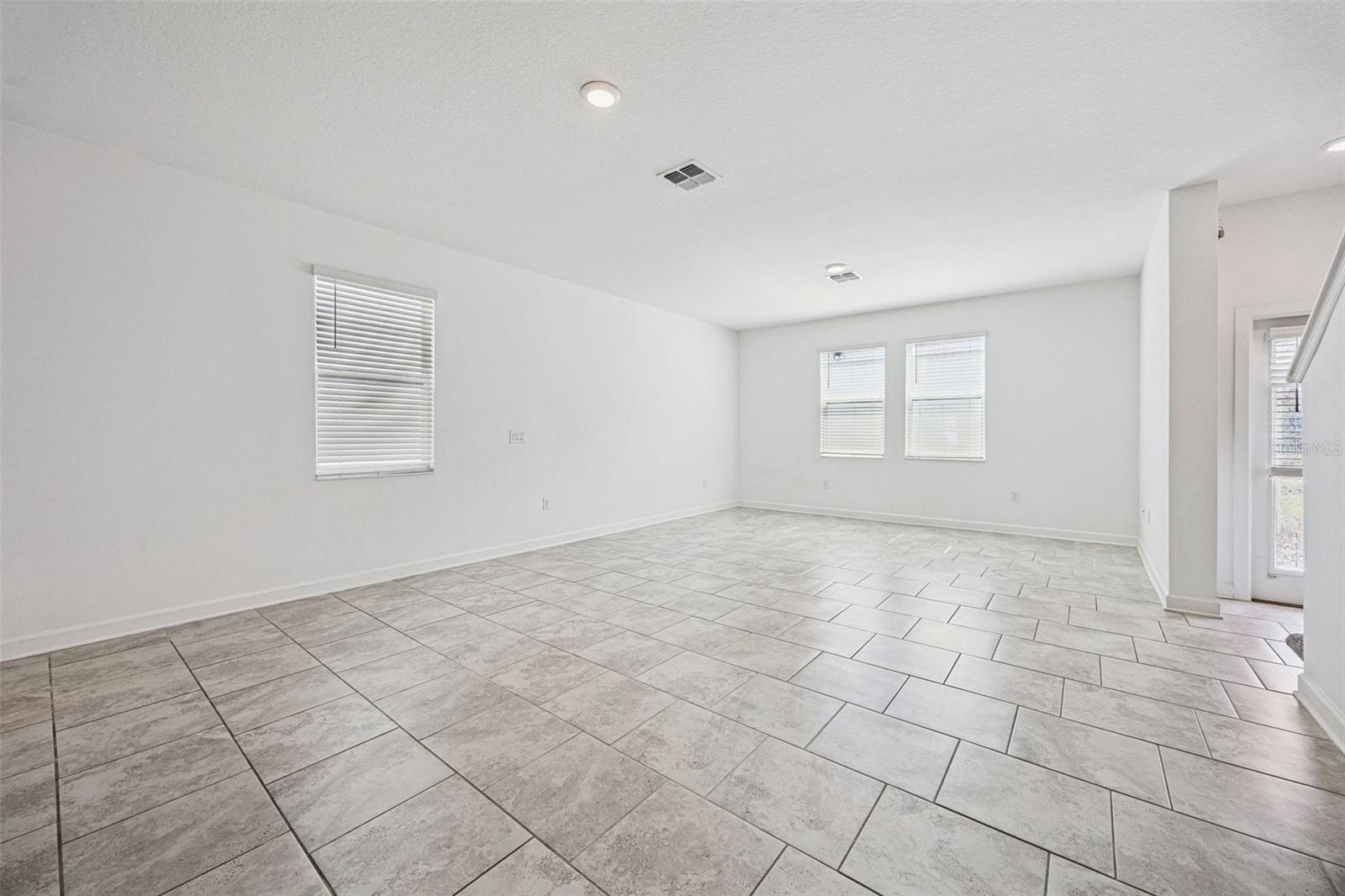 BRIDGEWALK - Residential