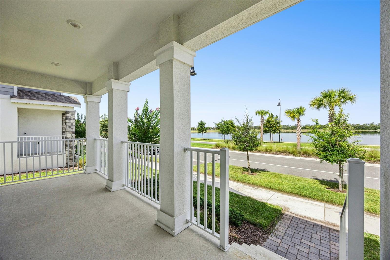 BRIDGEWALK - Residential
