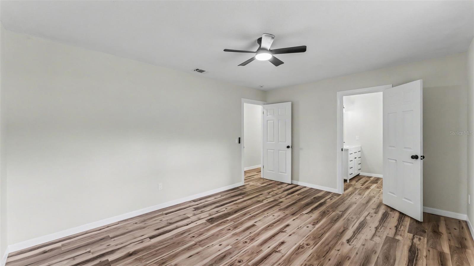OAK GLEN - Residential