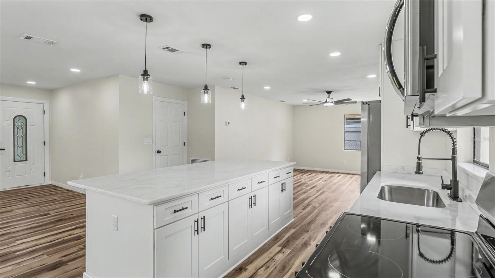 OAK GLEN - Residential
