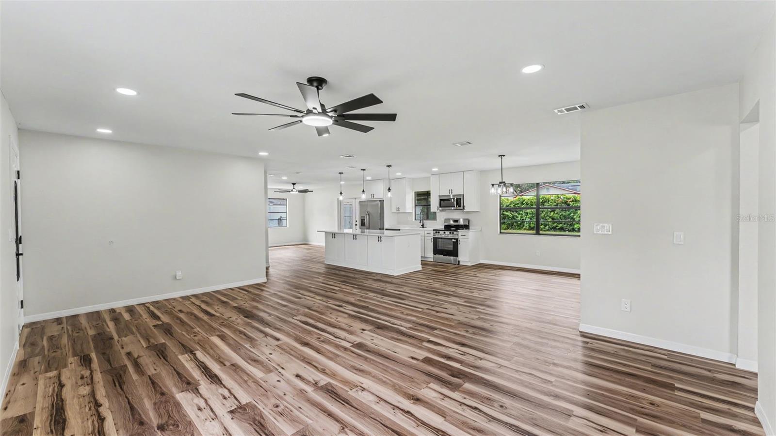 OAK GLEN - Residential