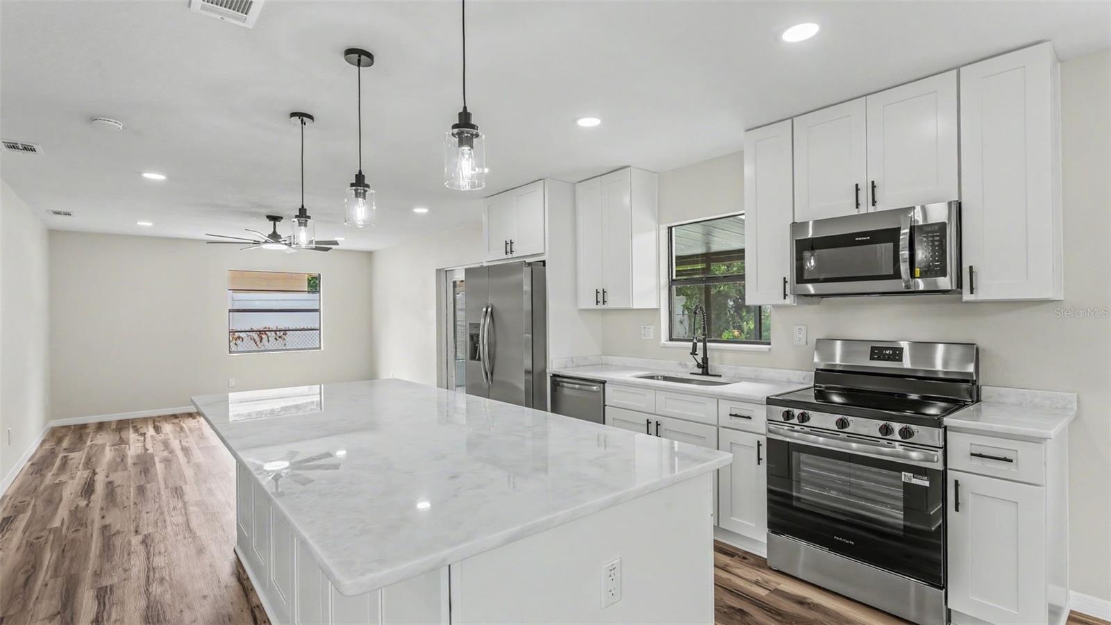 OAK GLEN - Residential