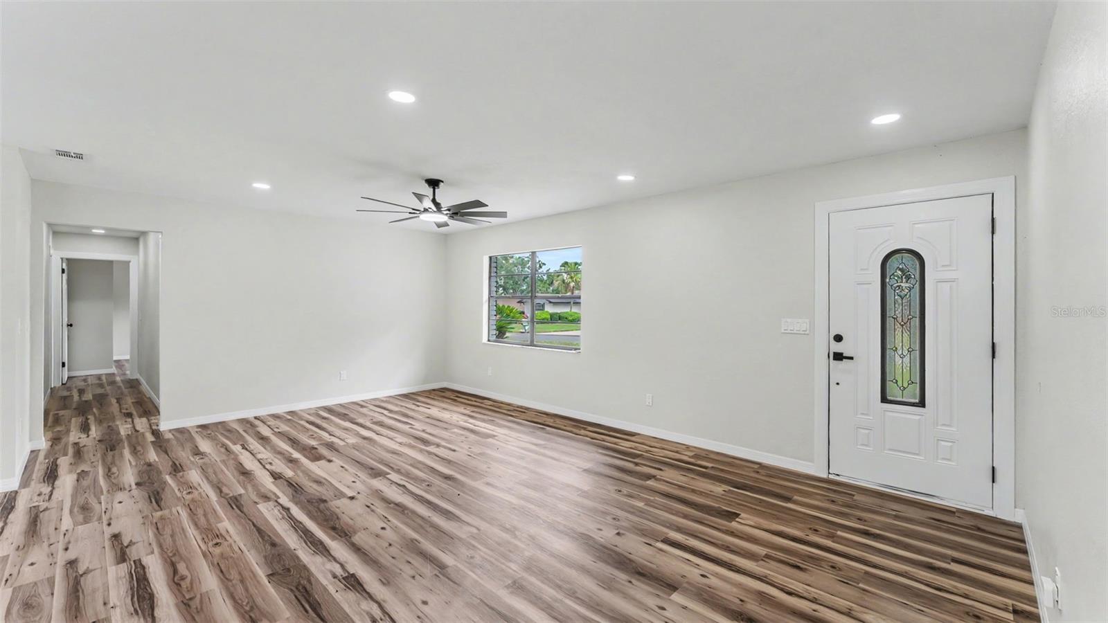 OAK GLEN - Residential