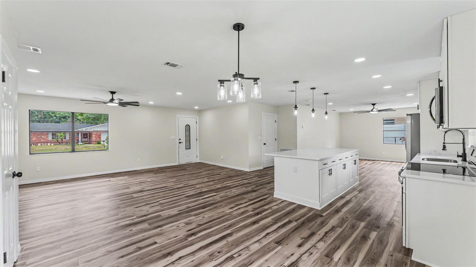 OAK GLEN - Residential