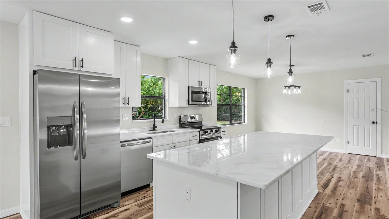 OAK GLEN - Residential