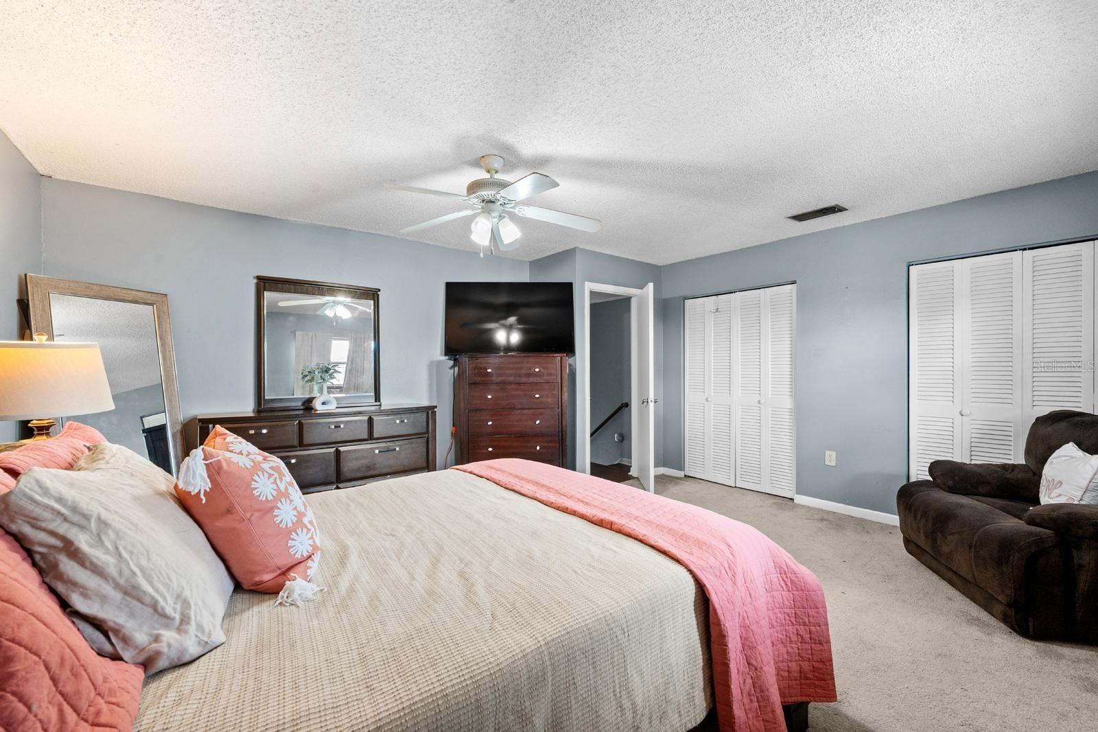 UNIVERSITY SQUARE UNIT 3 RE - Residential