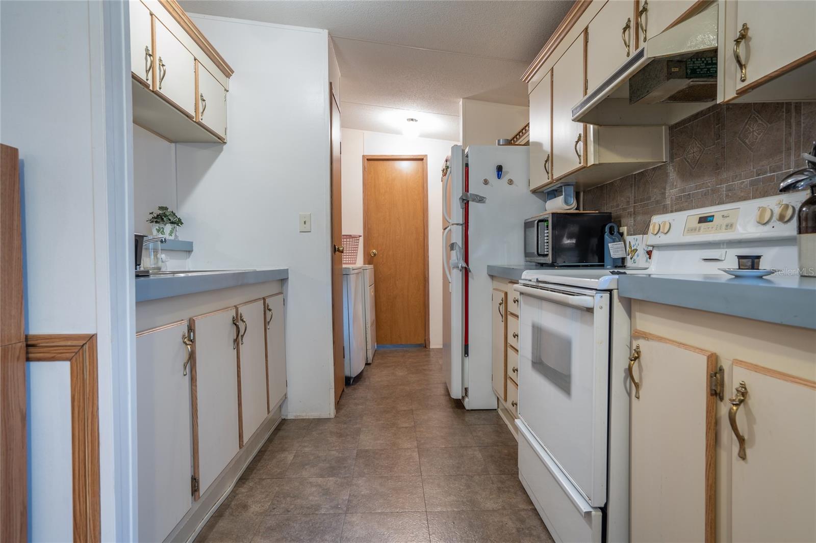 FRST HILLS - Residential