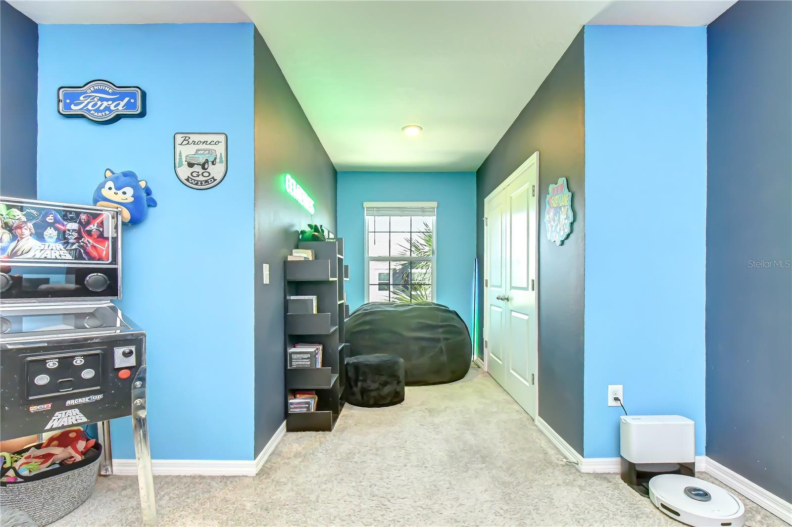 DISTRICT/BLOOMINGDALE - Residential