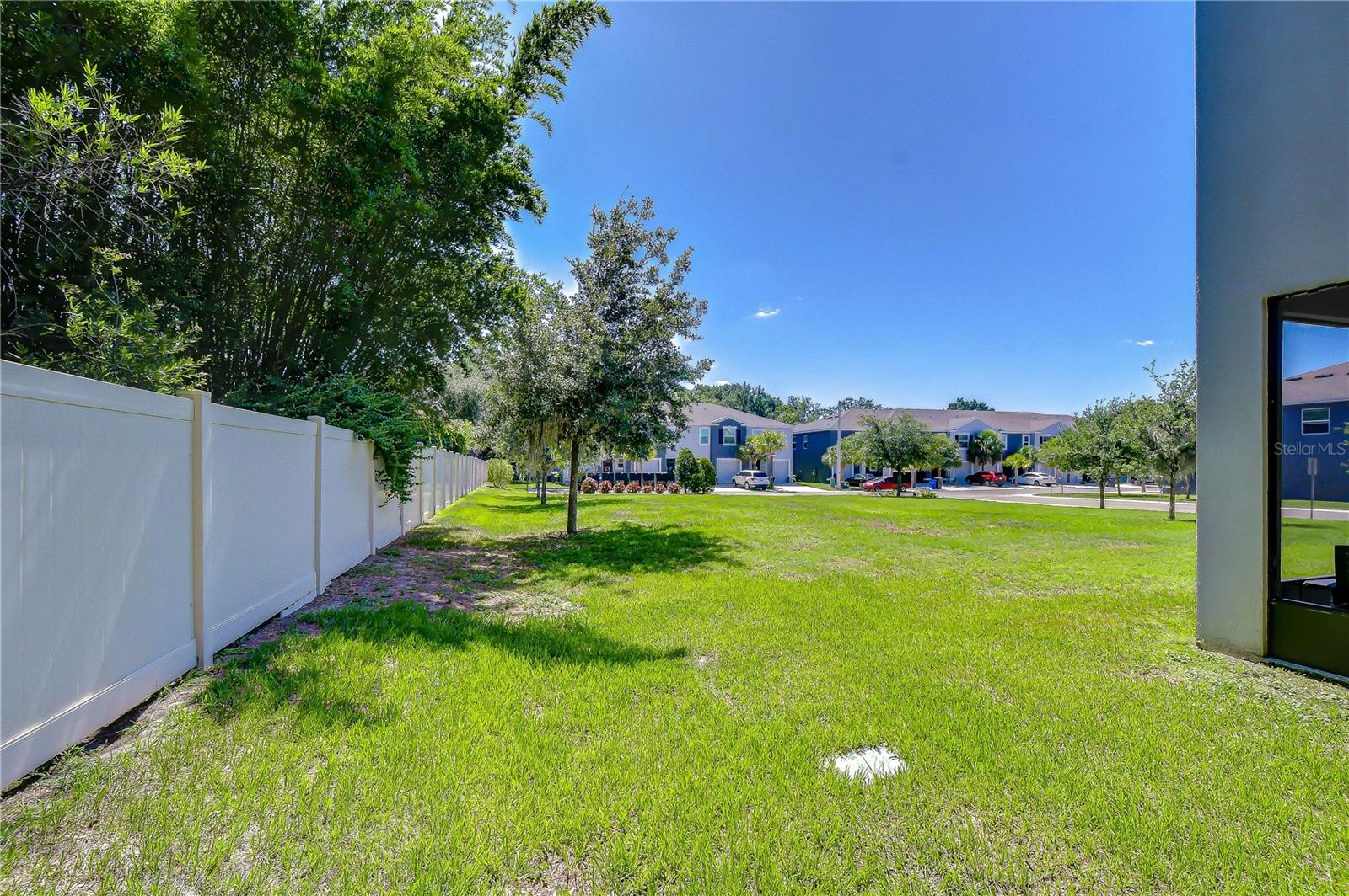 DISTRICT/BLOOMINGDALE - Residential