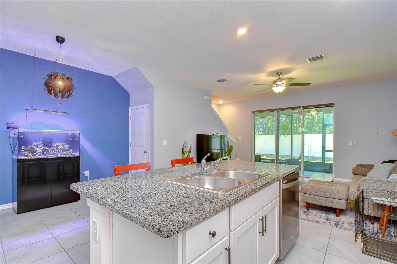 DISTRICT/BLOOMINGDALE - Residential