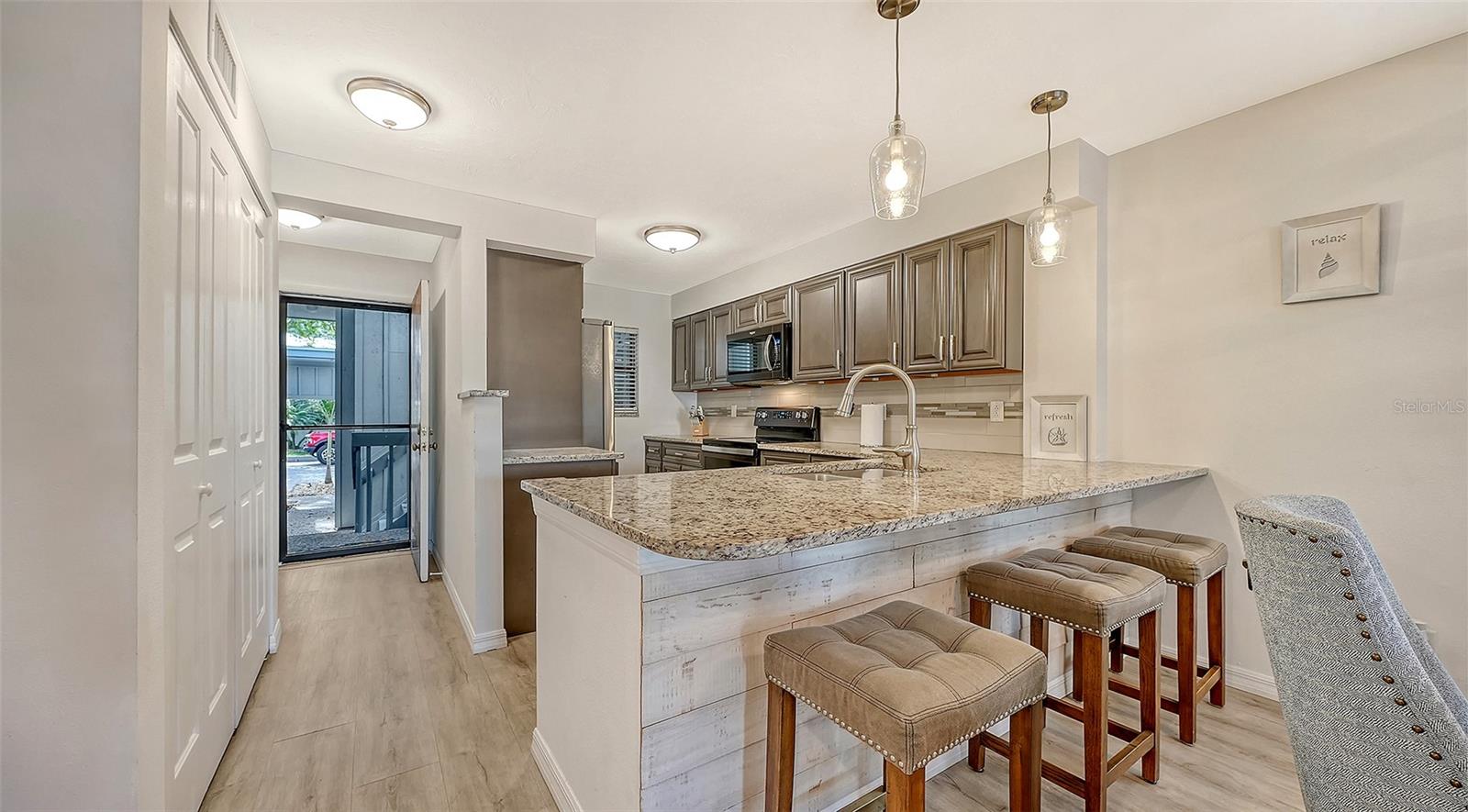 HARBOUR TOWNE - Residential
