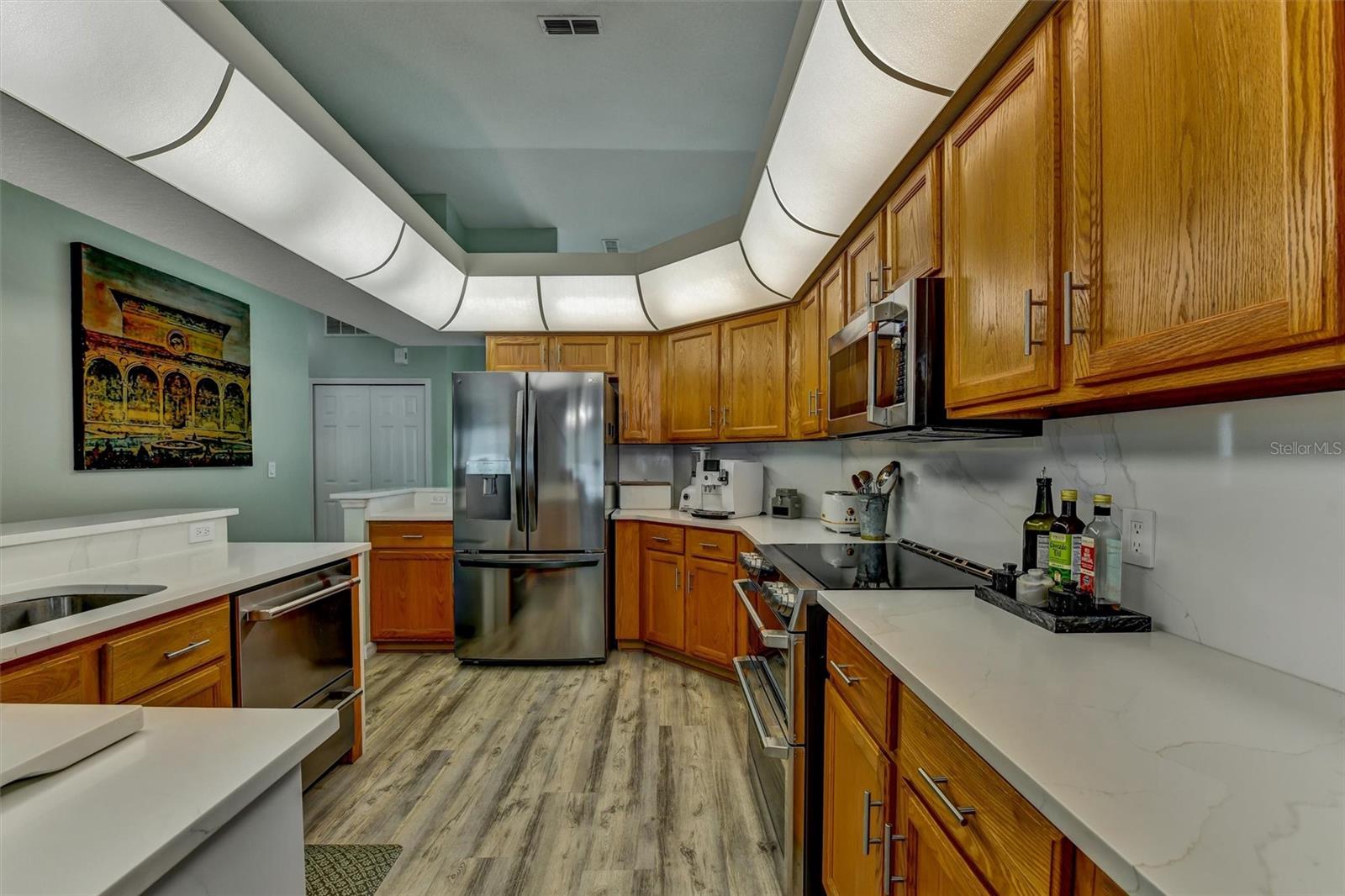 SOUTHERN OAKS - Residential