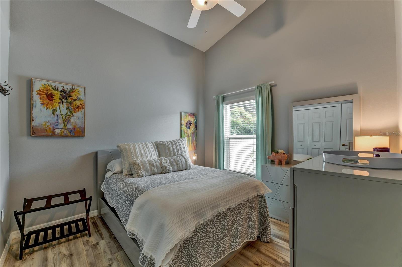 SOUTHERN OAKS - Residential