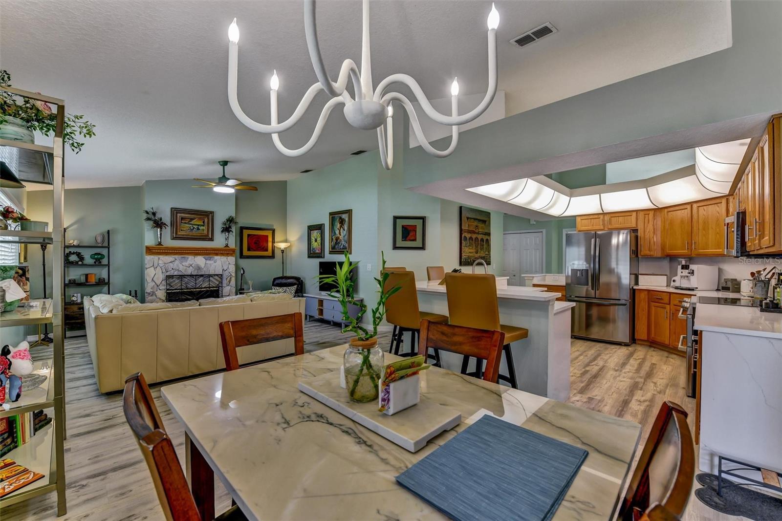 SOUTHERN OAKS - Residential